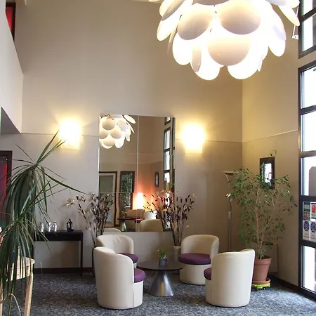 朗格尔诺沃设计酒店 2*