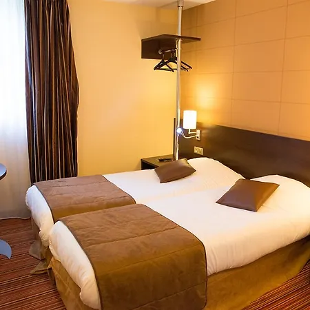 Hotel Inn Design & Restaurant Langres Hotel 2*