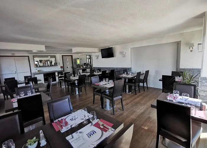 Design & Restaurant 2*