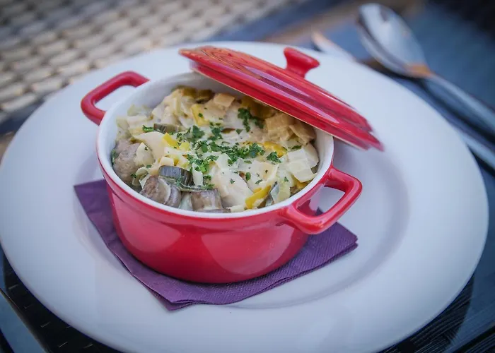 Design & Restaurant 2*